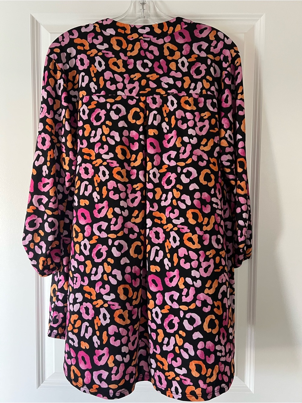 Dear Scarlett Leopard-Print V-Neck Tunic with Pink & Orange Spots - Picture 4 of 4